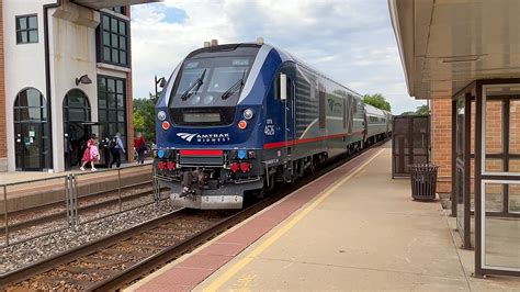 Amtrak Hiawatha service highlights - Trains