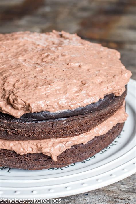 Sugar Free Chocolate Cake Recipe {with Sugar Free Whipped Frosting}