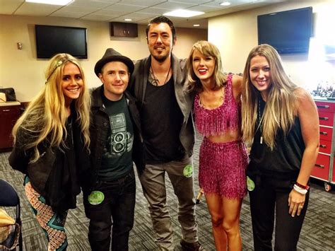 Taylor and Colbie Caillat backstage after the show in Nashville night ...