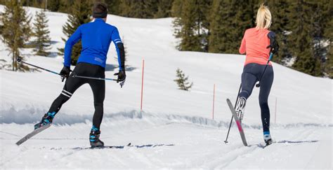 Cross-country skiing: classic vs skating