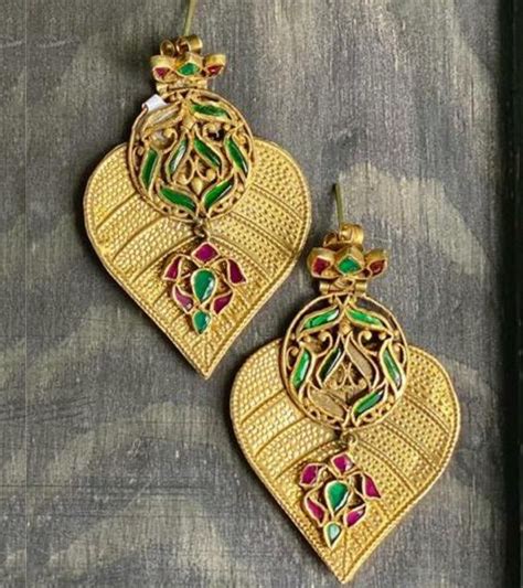 Paan Earrings by Arnav – Jewel Box by ARNAV | Earrings, Gold polish, Jewels