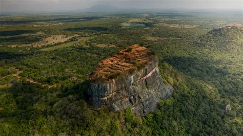 LION ROCK HIKE SIGIRIYA - The Complete Guide