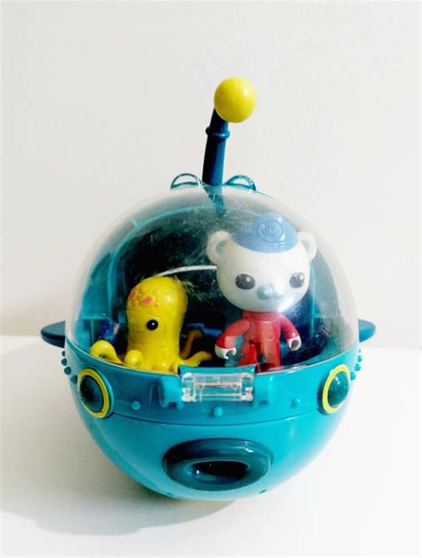 Octonauts - Gup-A Mission Vehicle with Captain Barnacles Figurine and ...