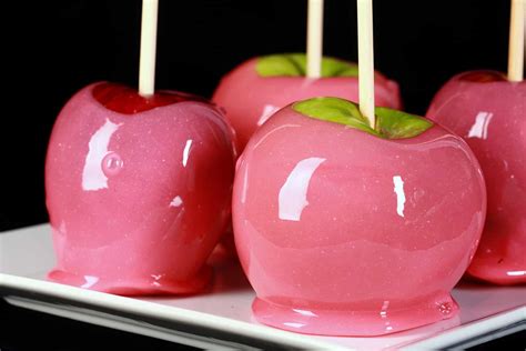 How to Make Candy Apples [Easy & Tasty!] - Celebration Generation ...