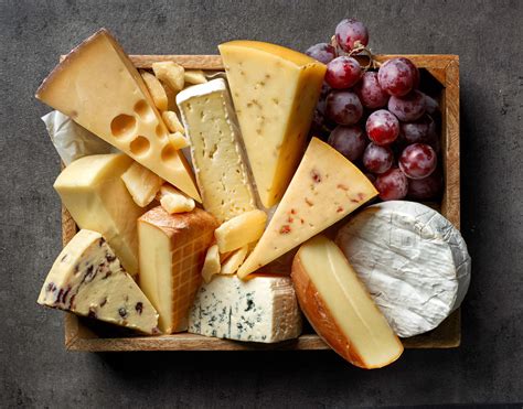 Best Dairy-Free Cheese: Top 5 Brands Most Recommended By Experts