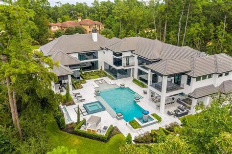 Newly-built mansion in The Woodlands boasts walk-in wine cellar, club ...