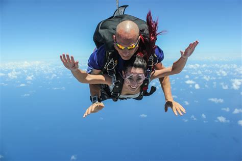 Skydiving in Hawaii with Pacific Skydiving Honolulu