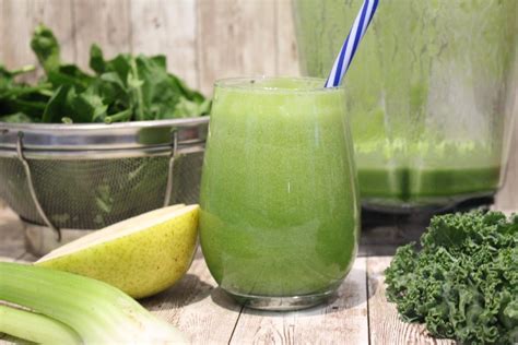 Green Detox Gut Cleansing Smoothie - Batel's Kitchen