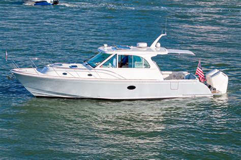 2024 Hinckley Sport Boats Sport Boat 40x Sports Cruiser for sale ...