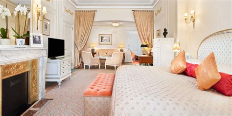 Junior Suites overlooking Piccadilly | The Ritz London Hotel