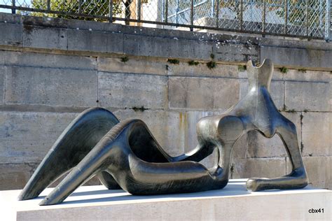 Henry Moore, Reclining Figure - Le blog de acbx41