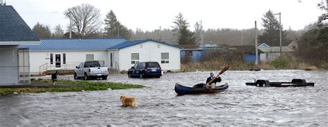 Bridging troubled waters amid deluge, drought in the US | UN News