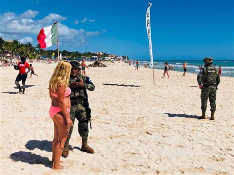 Cancun attack: Five killed as gunmen open fire at bar in Mexico tourist ...