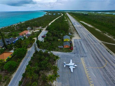 Cat Cay Airport in the Bahamas Sport Fishing, Fishing Boats, White ...