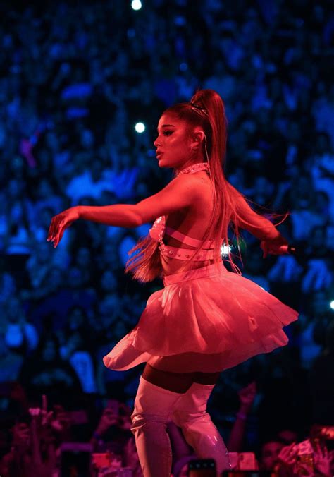 Ariana Grande - Performs Live at the "Sweetener World Tour" in London ...