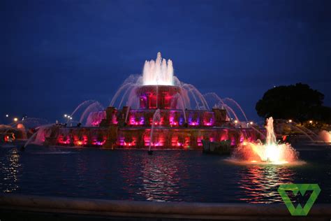 Buckingham Fountain - Wesley Adventures