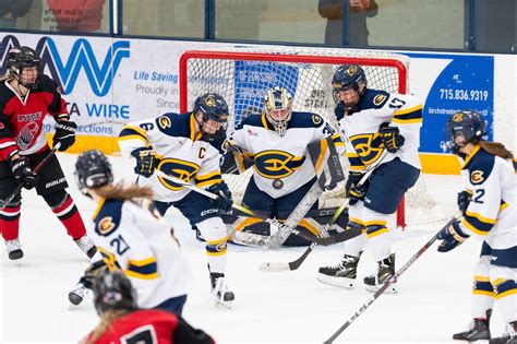 Eighth ranked Blugolds fall in top-10 matchup to fourth ranked Falcons ...