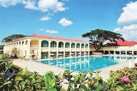 Fontana Home | Best Hotel in Clark Pampanga