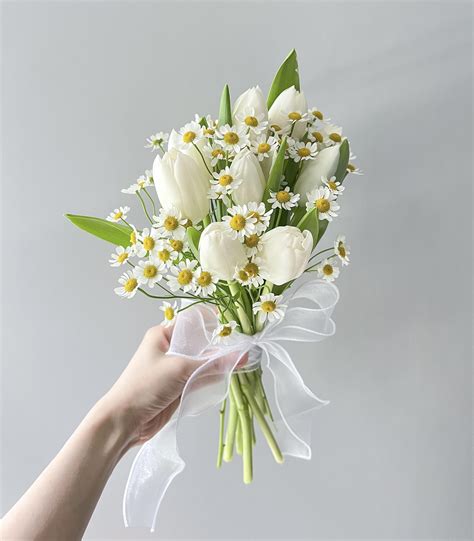 Tulip and Daisy bridal bouquet | Wedding bouquet | Small wedding ...