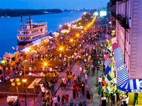 Savannah's Waterfront | Official Georgia Tourism & Travel Website ...