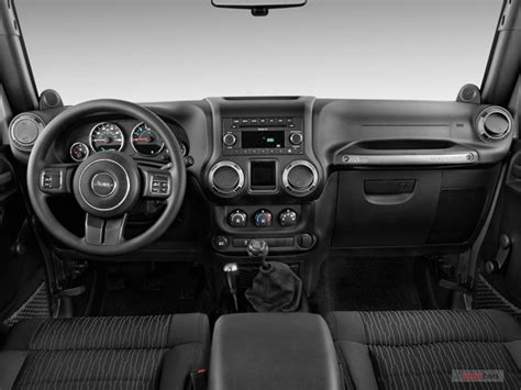 2011 Jeep Wrangler Interior | U.S. News & World Report