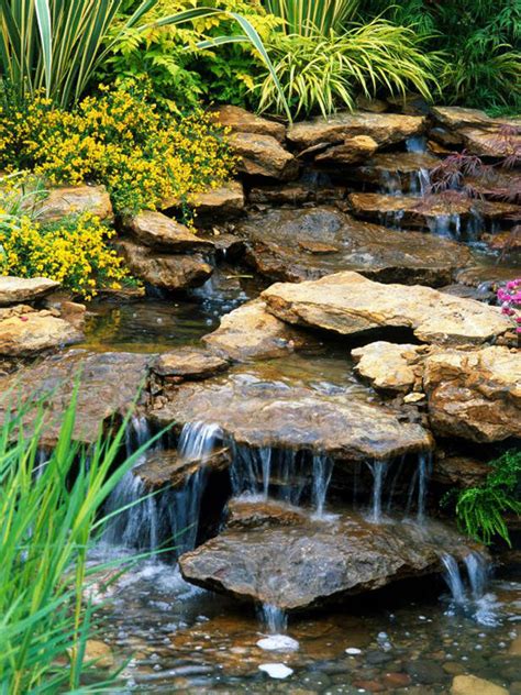 35 Dreamy Garden With Backyard Waterfall Ideas | HomeMydesign