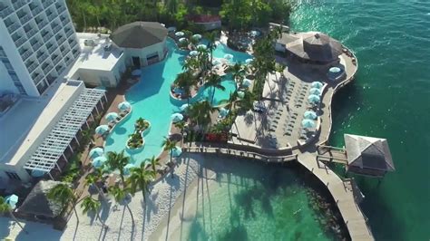 Warwick Paradise Island Bahamas - Overview of the resort and facilities ...