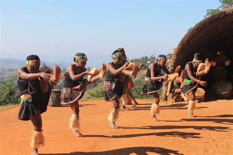 traditional Zulu dancing Zulu Dance, Jitterbug, Kwazulu Natal, 20 ...