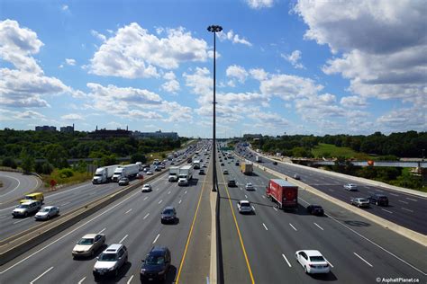 Highway 401 afternoon traffic in Toronto [2400x1600] [OC] [OS] : r ...