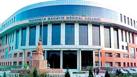 Vardhman Mahavir Medical College, New Delhi. » Dr. Najeeb Lectures