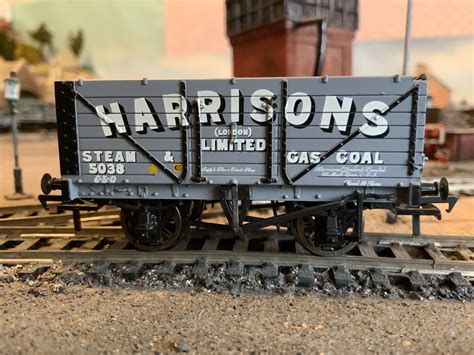 Bachmann 37-084 Harrisons 7 plank coal wagon - Stanier Mogul Fund