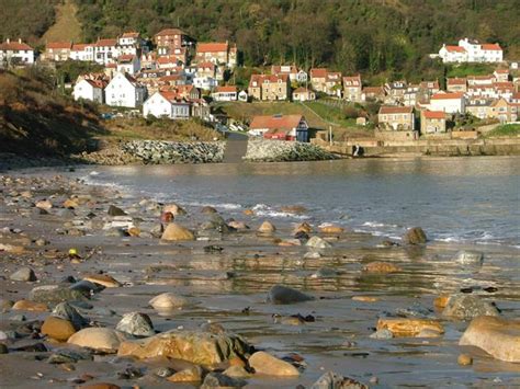 Runswick Bay - Yorkshire | UK Beach Guide