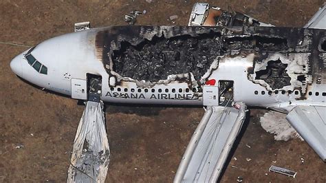 Two dead, dozens injured after Boeing 777 crash lands at San Francisco ...