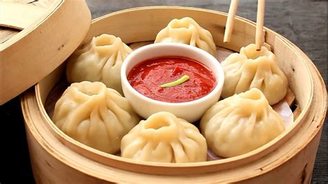 How To Make Chicken Momos At Home | Steamed Momos | Chicken Dumpling ...