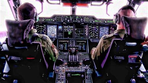 Royal Air Force Airbus A400M Atlas • Flight & Cockpit Video