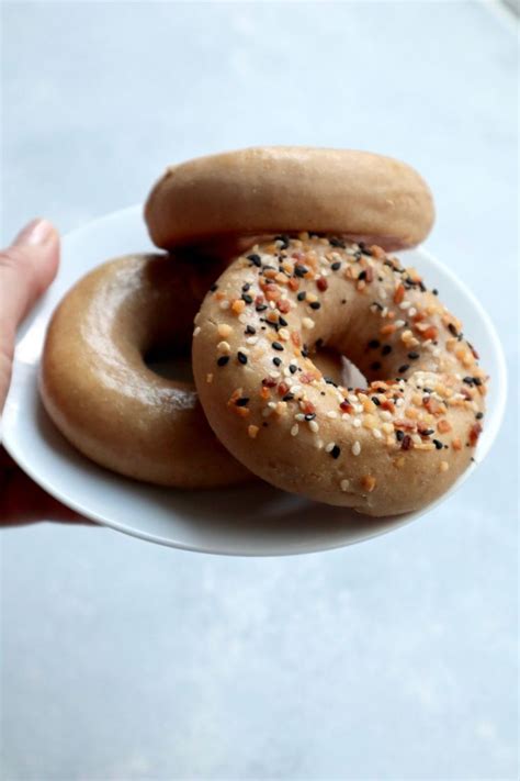 3 ingredient whole grain bagels | cait's plate | Recipe | Whole grain ...