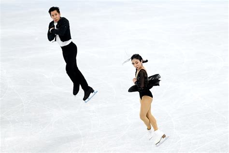 Pairs Figure Skating Results 2022: China Sets Record in Short Program ...