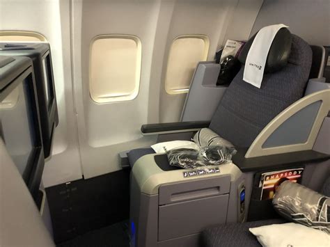 Review: United 757-200 Transcontinental Business Class San Francisco to ...