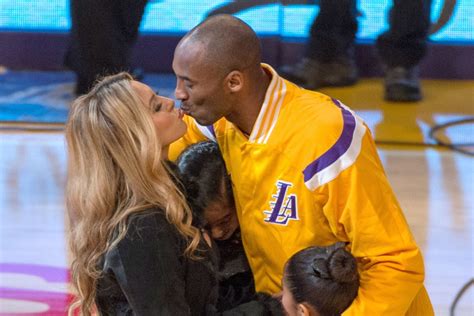 Kobe and Vanessa Bryant share first photo of new baby - UPI.com