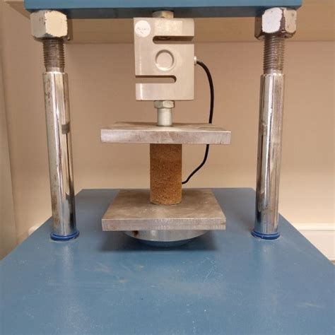 Uniaxial compressive strength test (unconfined compression test ...