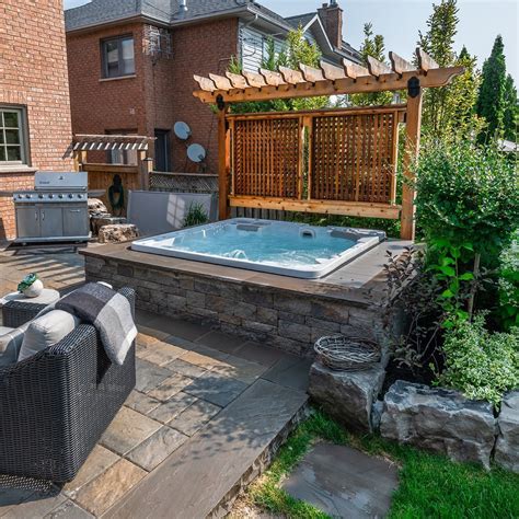 30+ Backyard Deck Ideas With Hot Tub