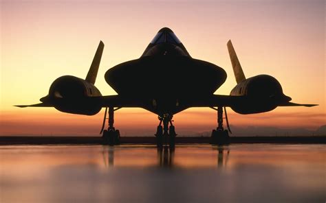 Download Military Lockheed SR-71 Blackbird HD Wallpaper