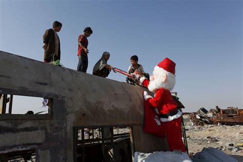 Santa Sightings Around the World Photos - ABC News