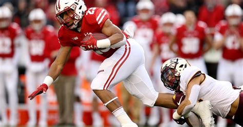 Wisconsin RB Jonathan Taylor becomes 4th badger to win the Doak Walker ...