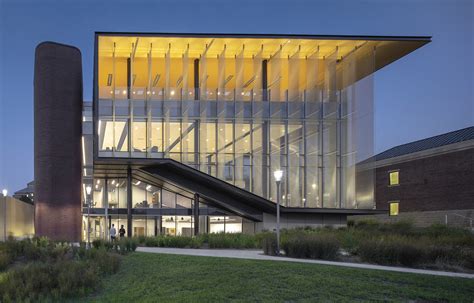 KCU Center for Medical Education Innovation | CO Architects | Archello