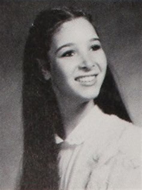 Lisa Kudrow Yearbook Photo & School Pictures | Classmates