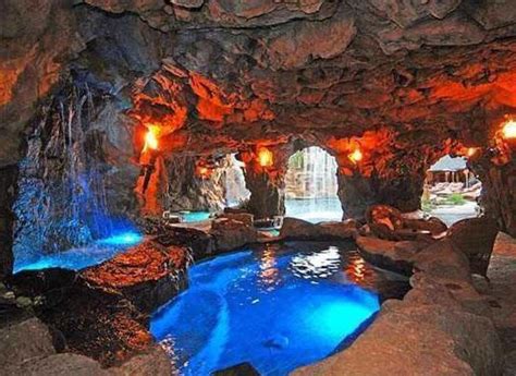 Drake Snags LA Cave Home for a Discounted Price of $7.7 Mil | Luxury ...