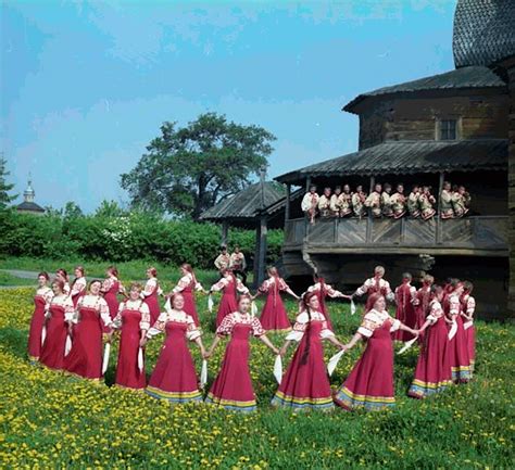 Legendary Soviet folk dance companies in PHOTOS - Russia Beyond