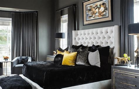 36 Dramatic Black Bedroom Ideas and Design Tips