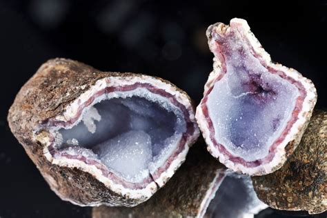 How Are Geodes Formed? - That Crystal Site